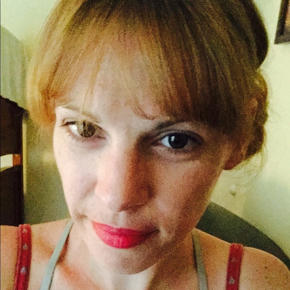 Meet your Posher, Elyse